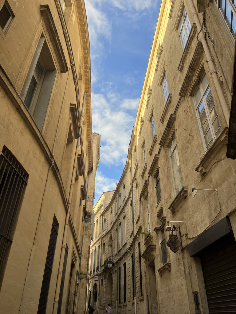 Curved Street Montpellier